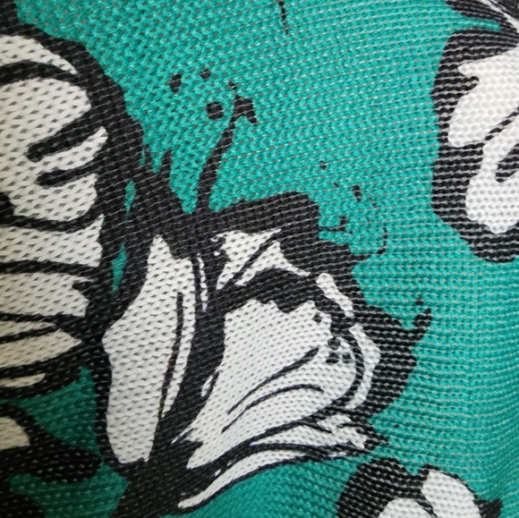 Luisa Ricci Long Sleeves Flowery Green Top, Size Small - Picture 6 of 7